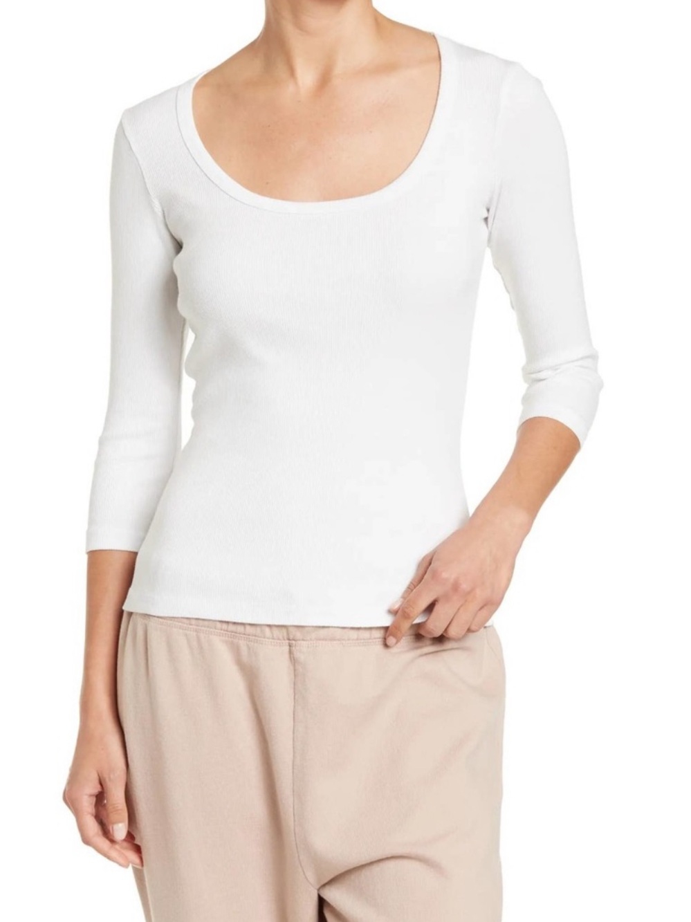 James Perse  Ribbed Knit U Scoop Neck 3/4 Long Sleeve Tee
T-Shirt - White